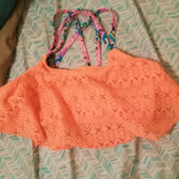 Crop top /bathing suit top - Picture 1 of 2